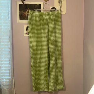 Plus size Green gingham, lightweight pants, stretchy waist band